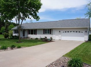 24322 Bluebird Ct, Trempealeau, WI 54661