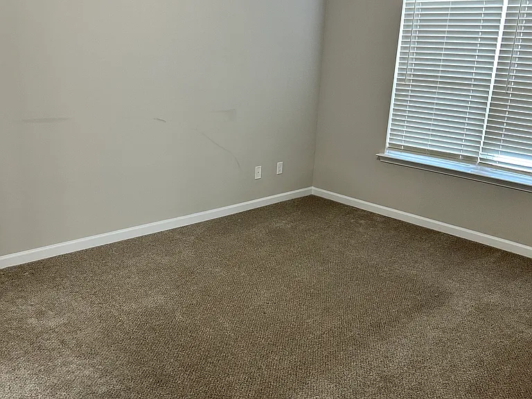 8037 Alderton Ln — Photo 17