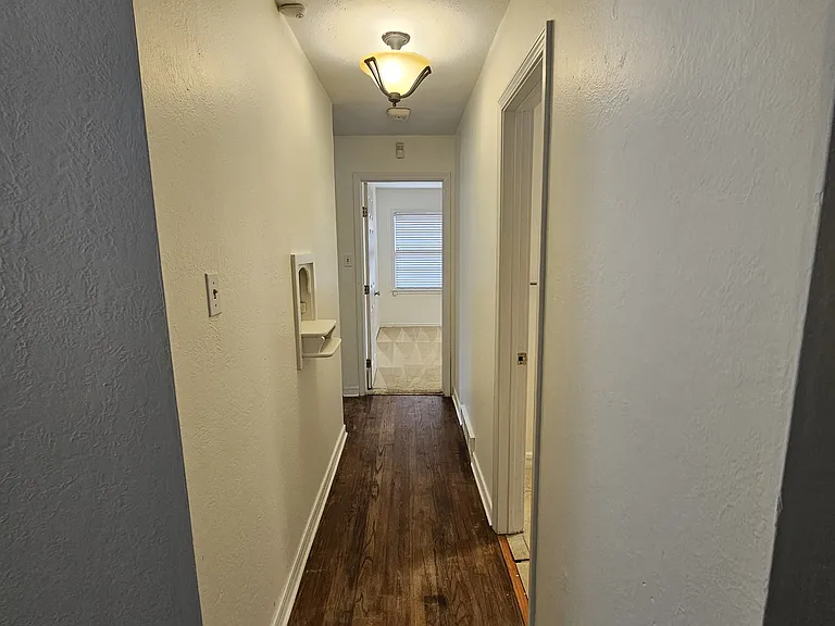 1616 NW 27th St — Photo 10