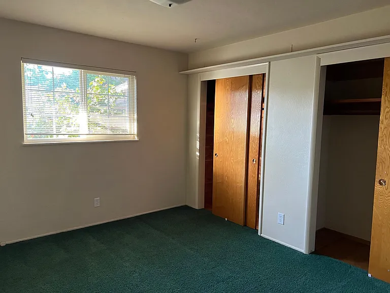 811 W Tokay St — Photo 12