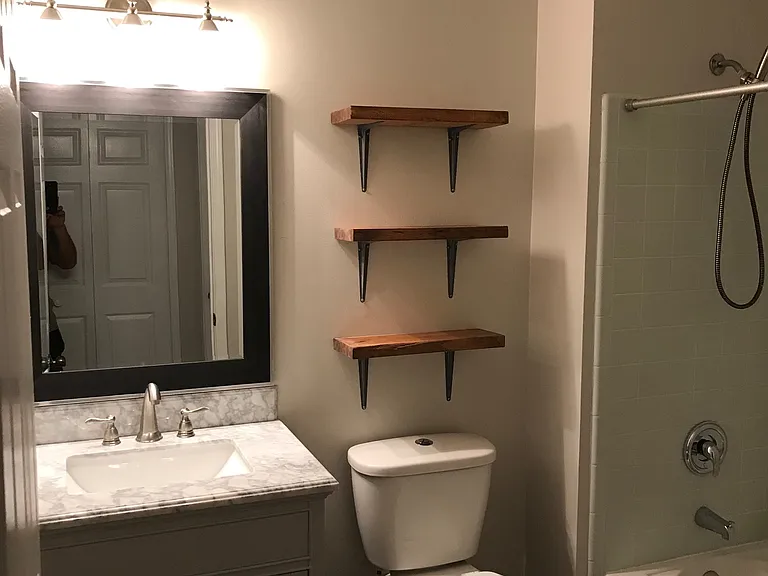 2055 Capistrano Dr — Photo 2