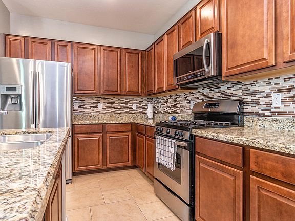 2nd image of 3311 E Yellowstone Pl