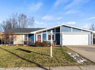 5825 Andorra Dr, Fort Wayne, IN 46835