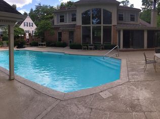 993 Turkey Foot Rd, Lexington, KY 40502