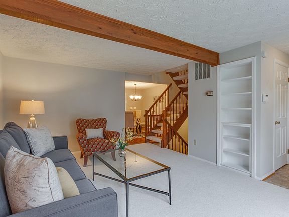 3rd image of 5566 Caithness Ct