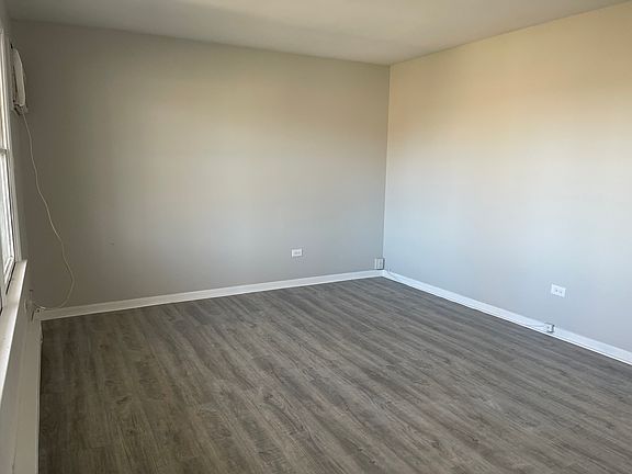 3rd image of 358 W Bethel Dr APT 6