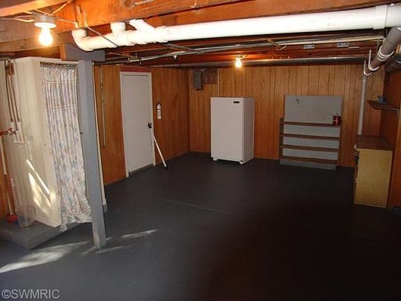 2nd image of 2826 Wildwood Ln