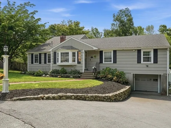 31 Rayfield Rd, Marshfield, MA 02050