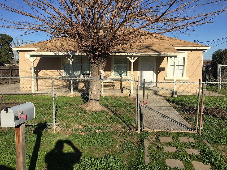 1st image of 270 S Adrienne Ave