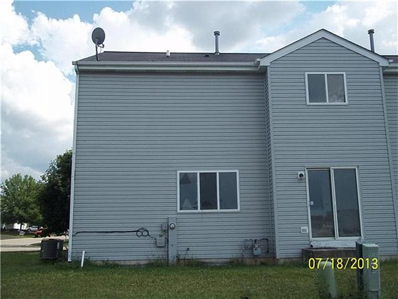 2nd image of 701 Arbury Ct