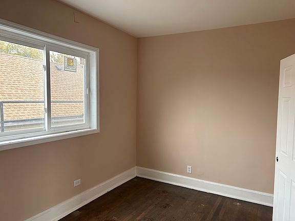 4th image of 3115 S 50th Ct #2S