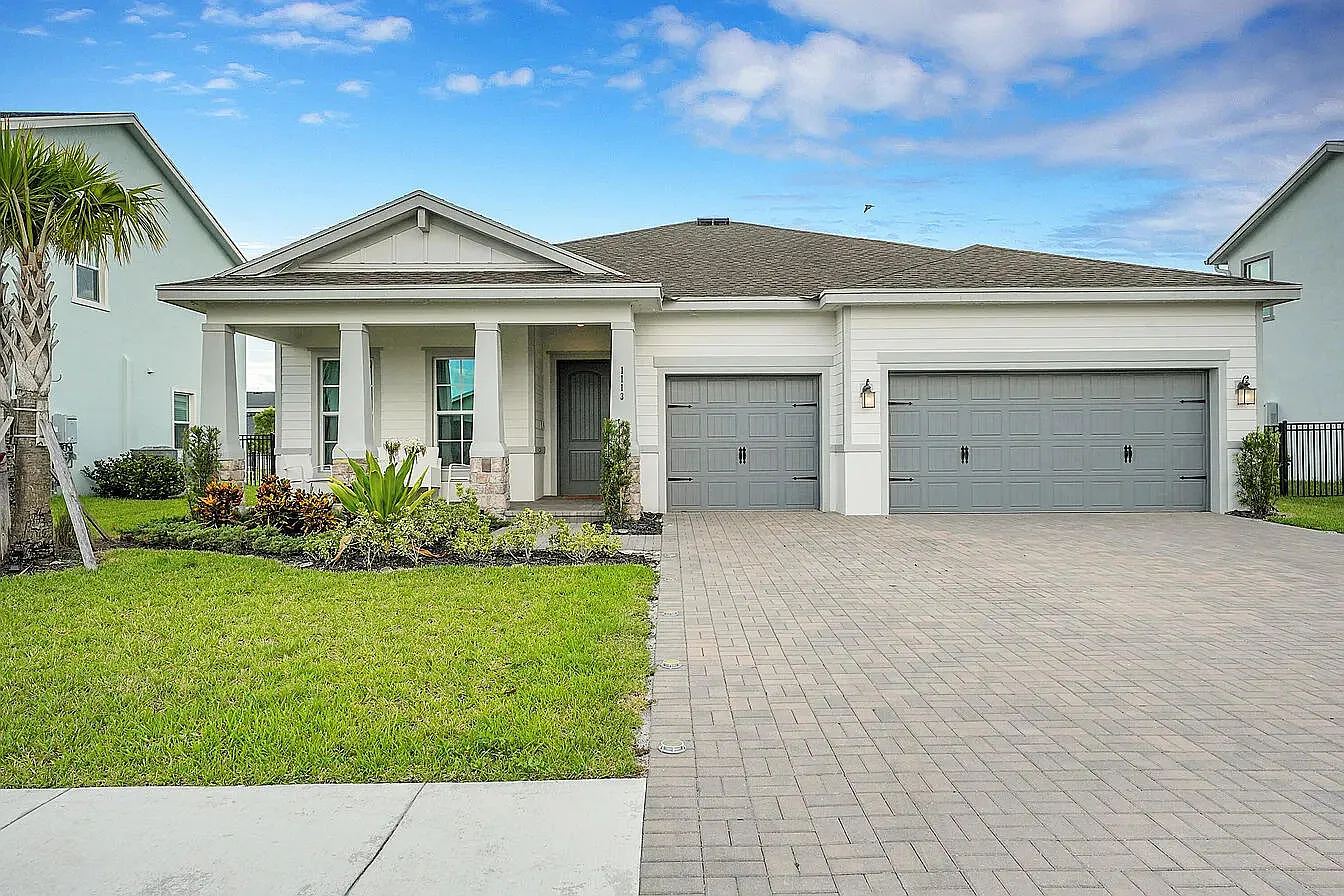 4 bed, 3.0 bath, 2761 sqft, $5,000 — Photo 2