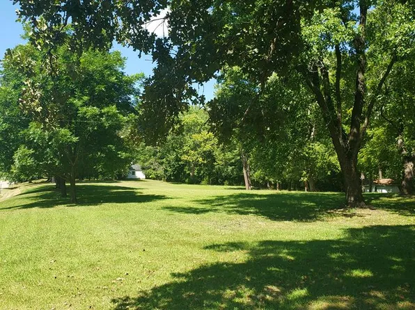 45 Main Street W Osborn Rd, Farmville, VA 23901