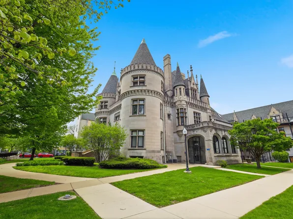 4938 S Drexel Blvd APT 210, Chicago, IL 60615