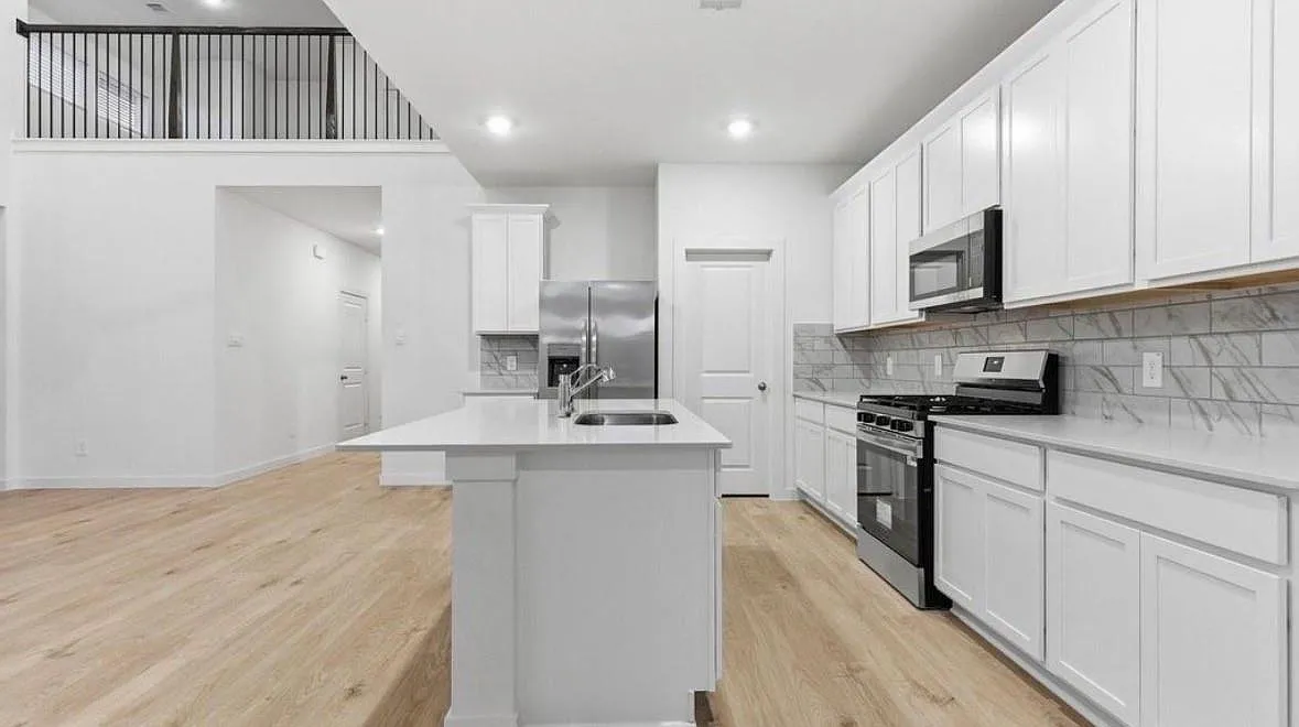 4 bed, 3.0 bath, $2,900 — Photo 3