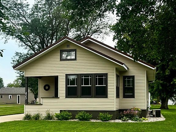 2nd image of 423 Kasan Ave