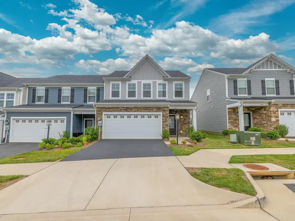 514 Crimson St, Crozet, VA 22932