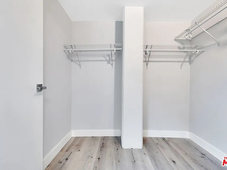 917 S Berendo St #101 — Photo 10