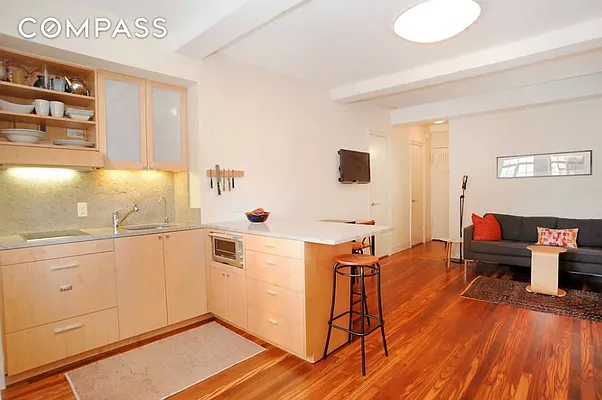 Rented by Compass | media 11