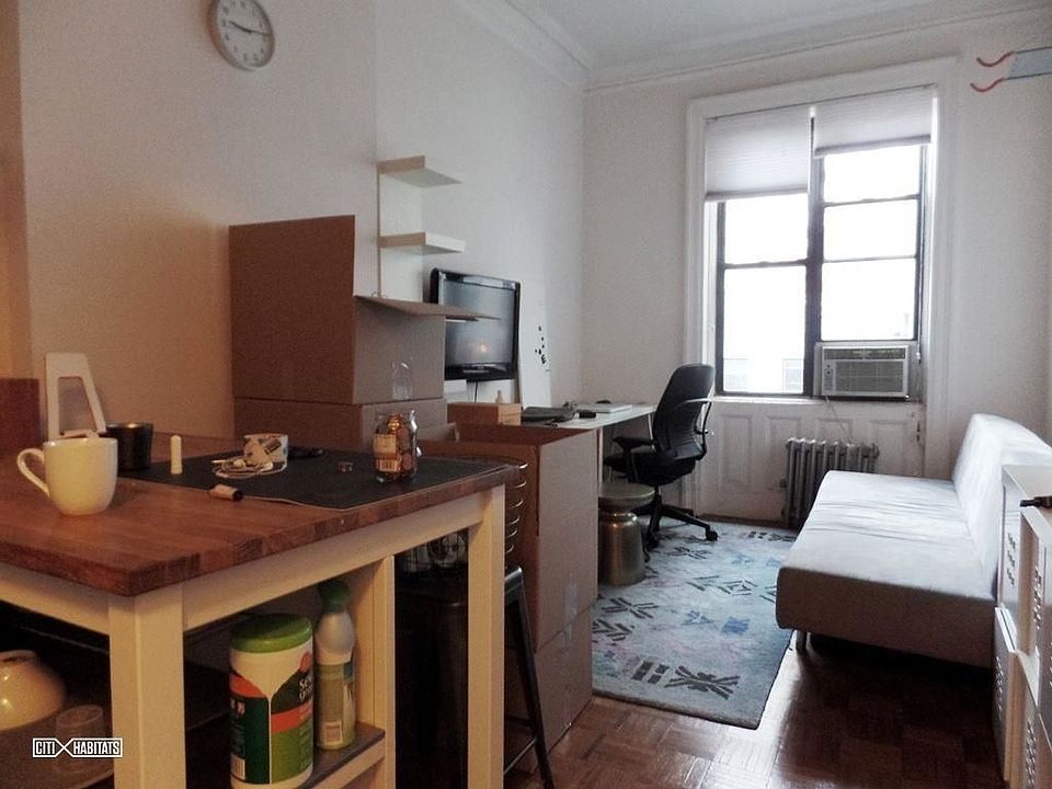 1st image of 217 W 71st St APT 5R