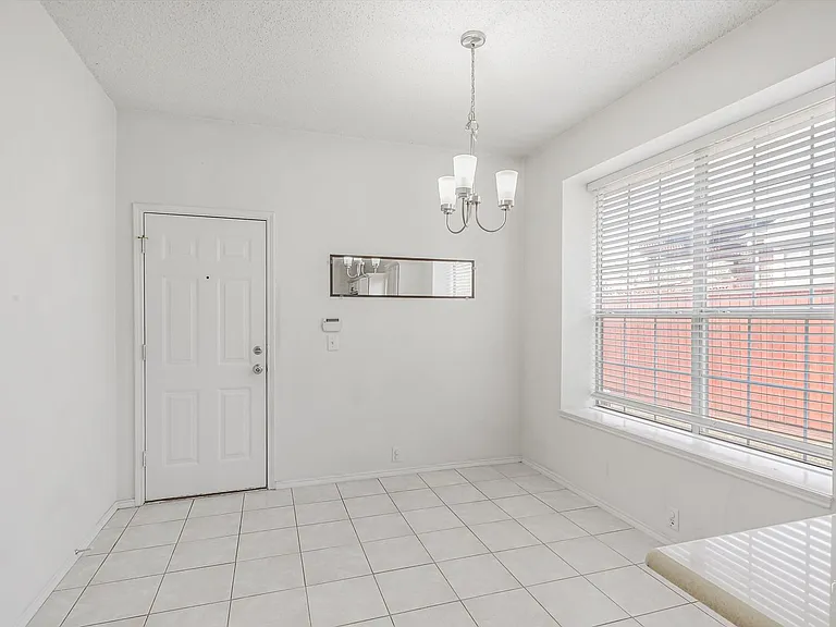 7611 Cordova Dr — Photo 7