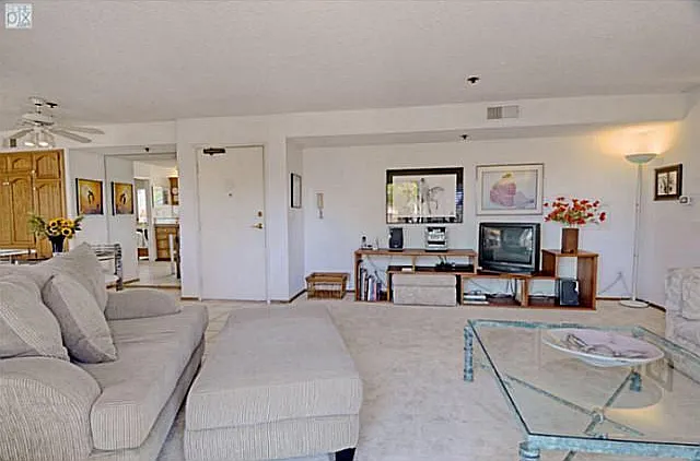 1829-31 Thomas Ave #2B — Photo 10
