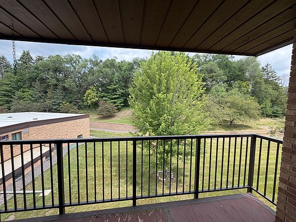 3rd image of 2690 Oxford St N APT 248