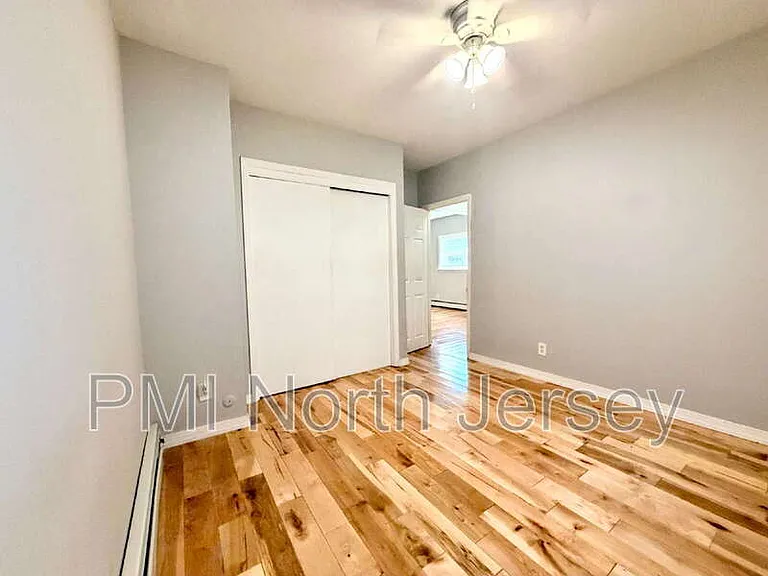224 Macarthur Ave #B — Photo 13