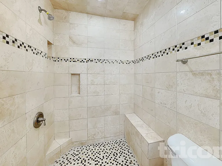 1392 S Akron Ct — Photo 8