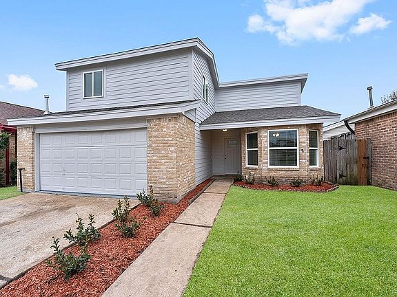 3rd image of 6315 Briar Glade Dr
