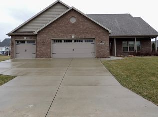 4310 Amesbury Dr, West Lafayette, IN 47906
