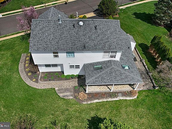 3rd image of 500 Ridgerun Ln