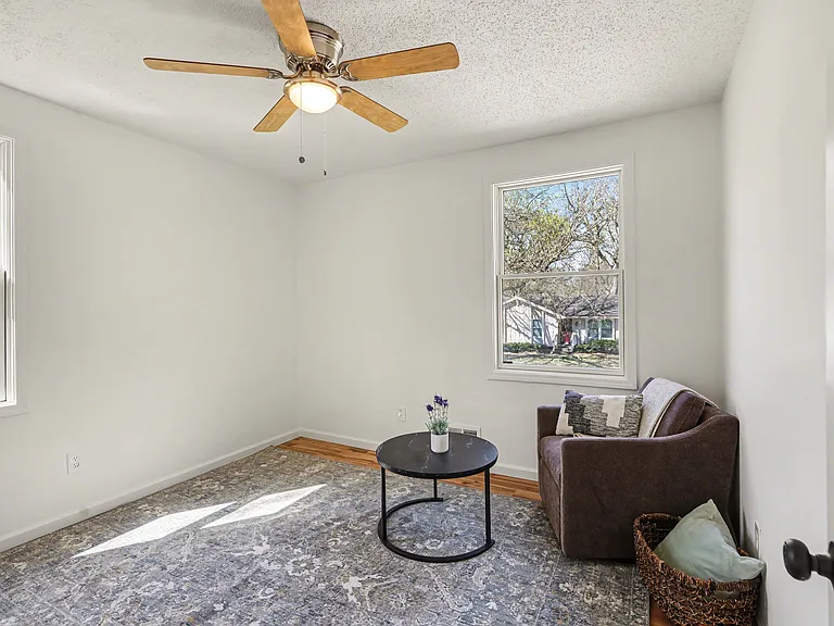 11939 Smalley Ave — Photo 21