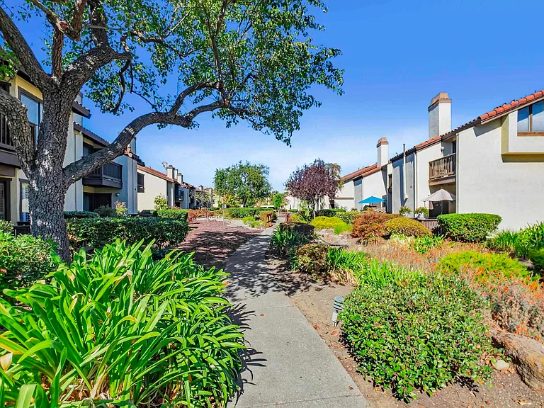 14009 Seagate Dr — Photo 6