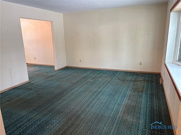 5th image of 622 Pasteur Ave