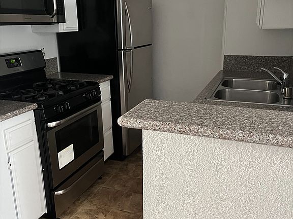 4th image of 2642 S Sepulveda Blvd APT 103