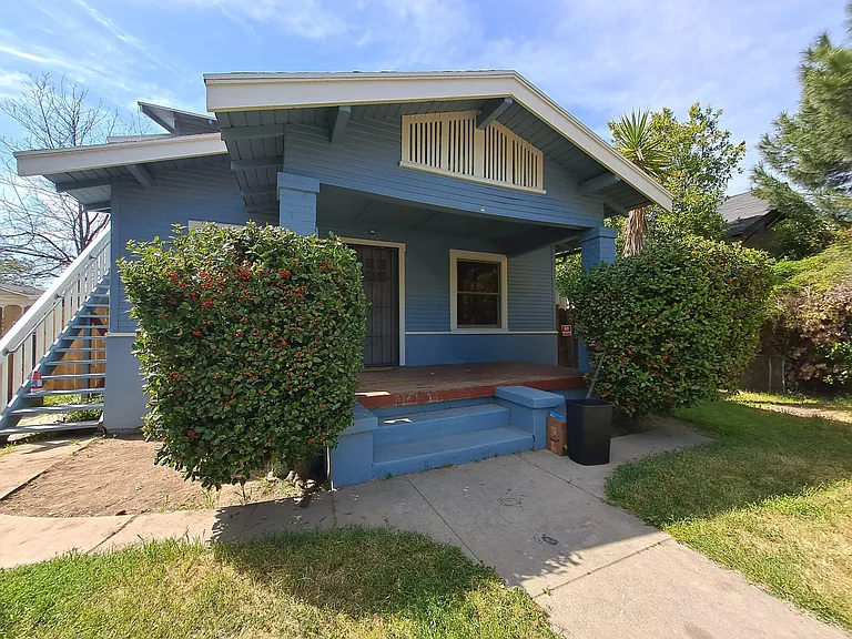 547 N Echo Ave #C — Photo 4