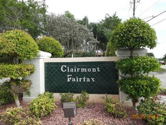 2nd image of 10564 E Clairmont Cir