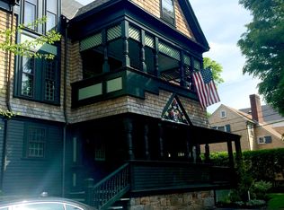 75 Kay St, Newport, RI 02840