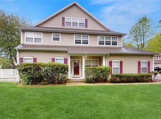 25 Avery Ct, Nesconset, NY 11767