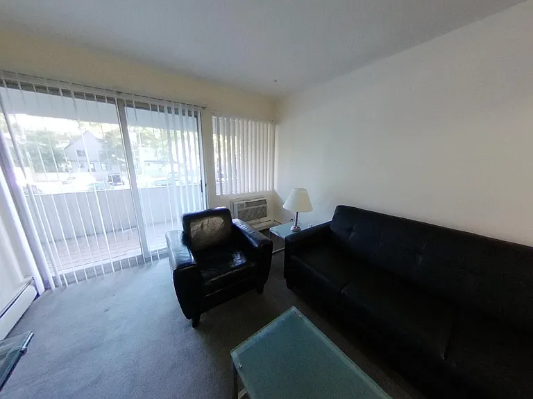 Park Plaza — Photo 14