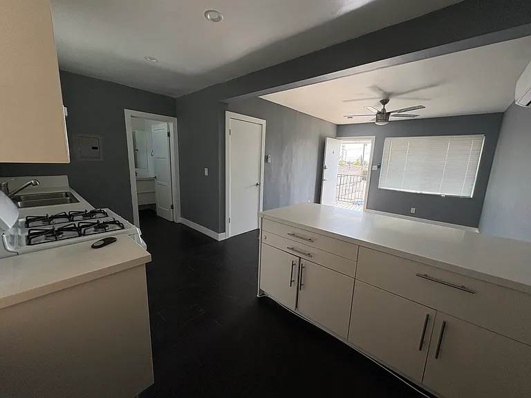 6400 E Olympic Blvd #6 — Photo 13