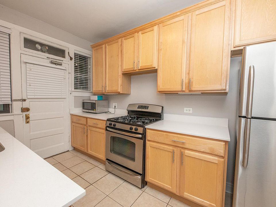 1st image of 605 Hinman Ave #2G