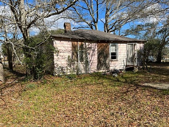 3rd image of 158 Chapman St