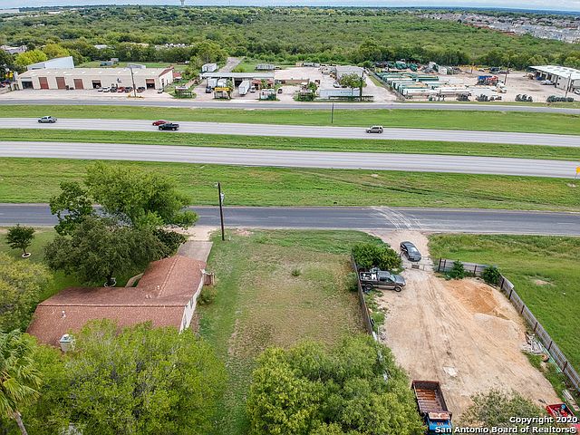 1st image of 2911 SE Loop 410