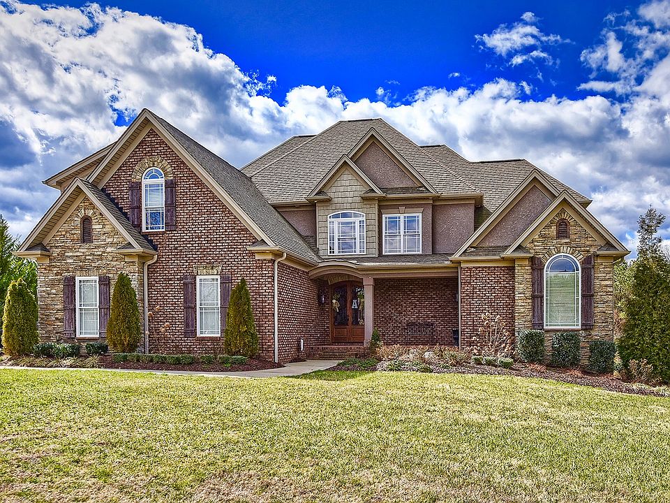 1st image of 105 Palos Verde Dr