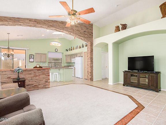 4th image of 17973 W Dawn Dr