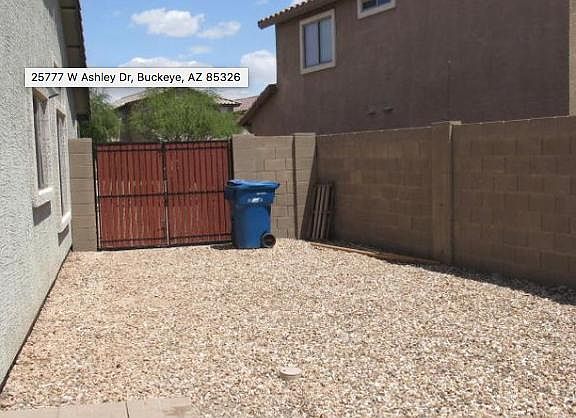 Side Yard from Backyard