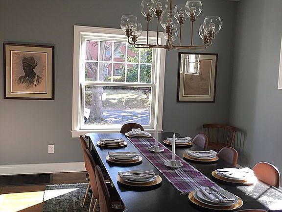3rd image of 2247 Woodford Pl