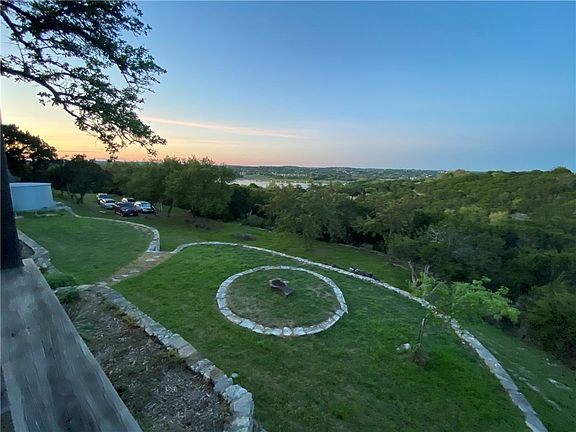 5th image of 801 Skyline Dr